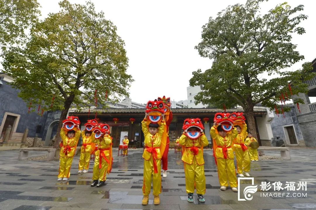 長樂和平街：張燈結(jié)彩度佳節(jié)，喜慶團圓鬧元宵！