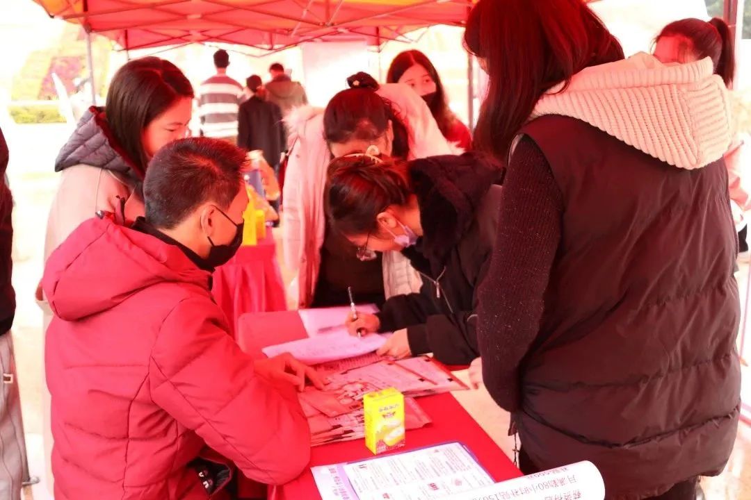 60多家企業(yè)！6000余個(gè)崗位！長樂這場招聘會(huì)“供需兩旺”