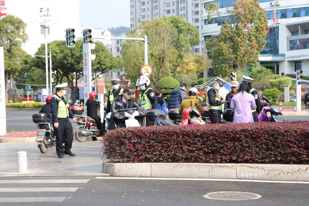 前方高能！長樂開啟“空中巡邏” 交通違法“秒取證”……
