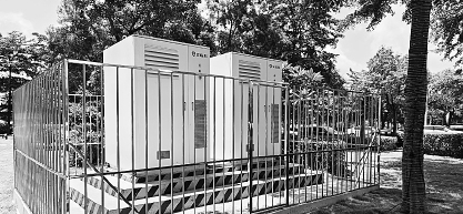 樓頂光伏發電　樓下快充儲能